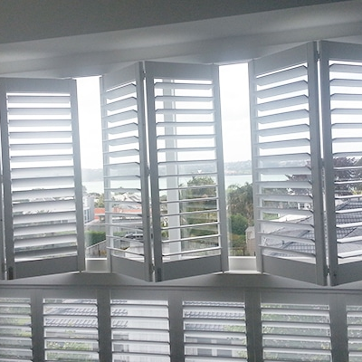 Open plantation shutters